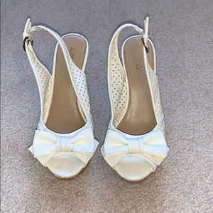 White Bow Wedges